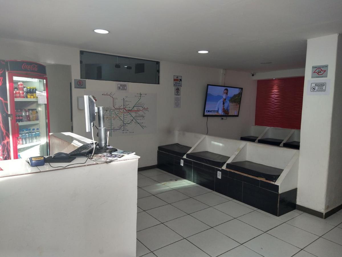 Hostal State - Em Frente Ao Metro São Paulo