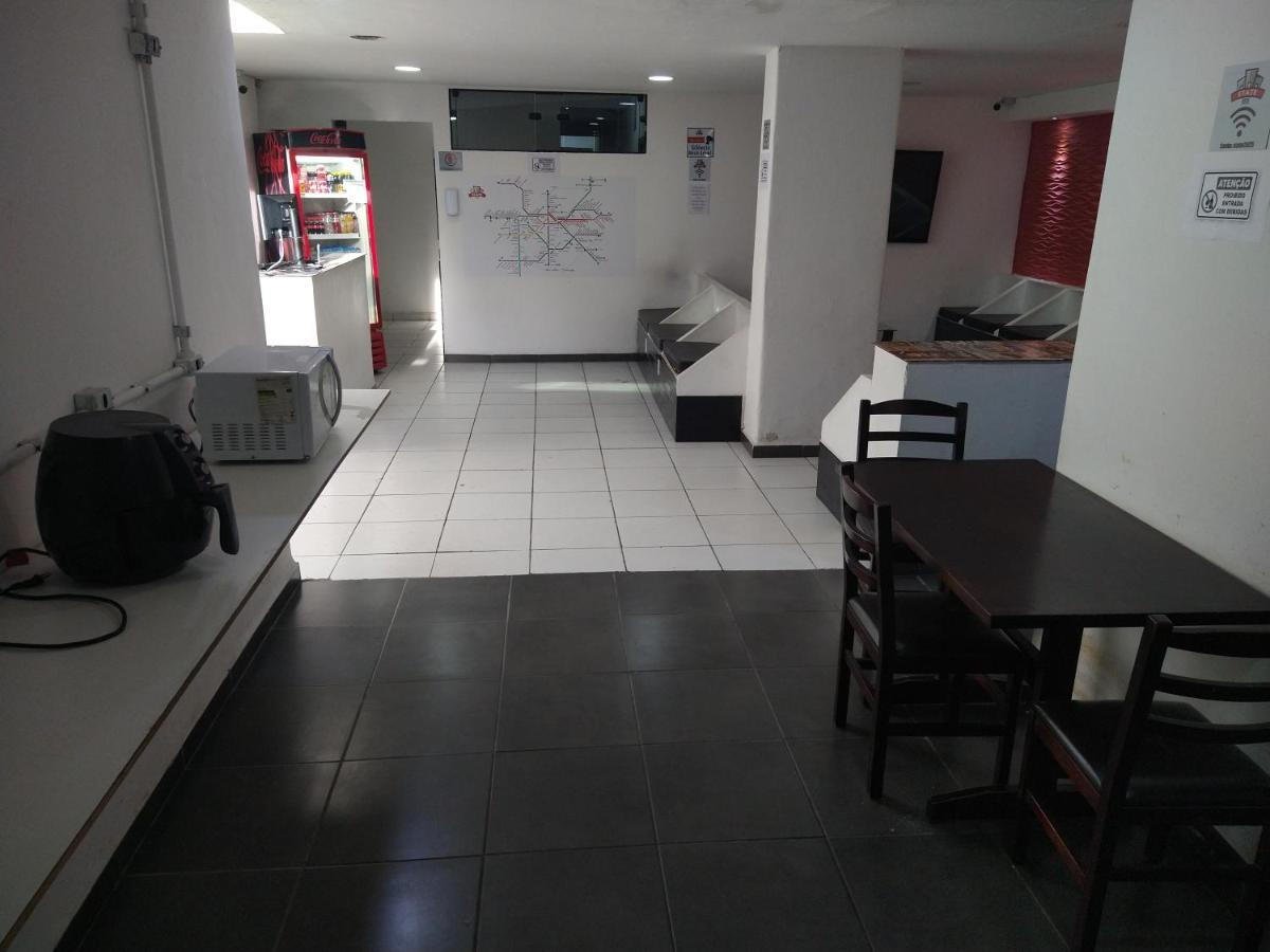 Hostal State - Em Frente Ao Metro
